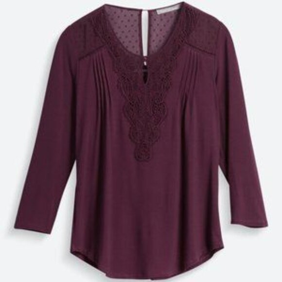 Daniel Rainn 'Dalina' Crochet Detail Knit Top - Picture 1 of 16